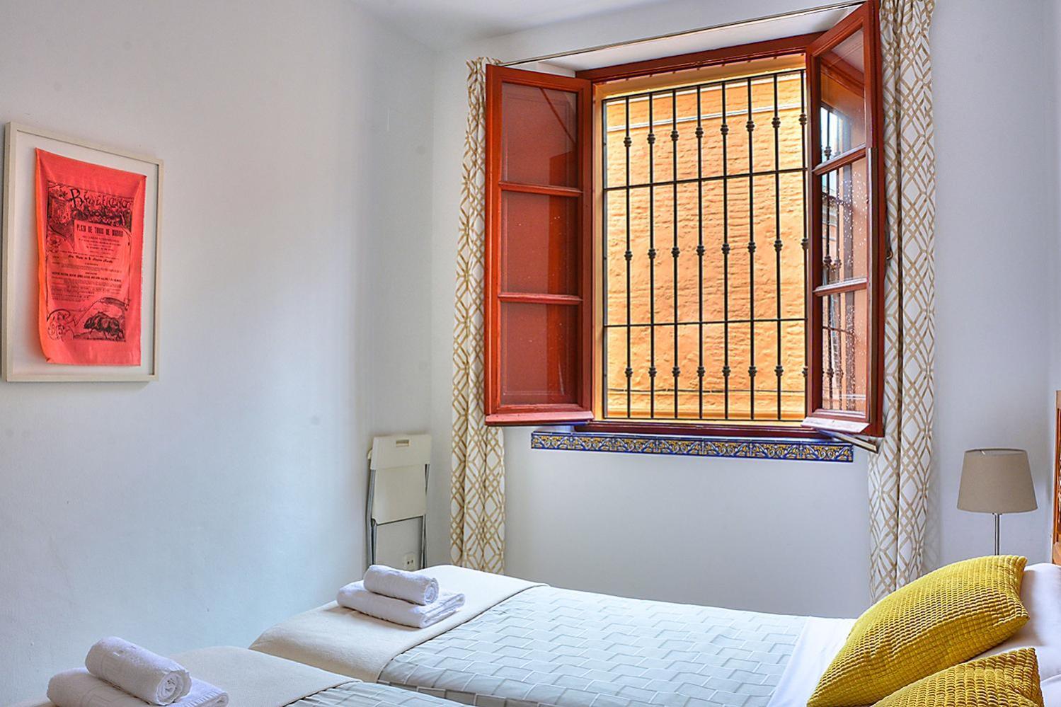 Apartamento Torre De La Plata Sevilha Exterior foto